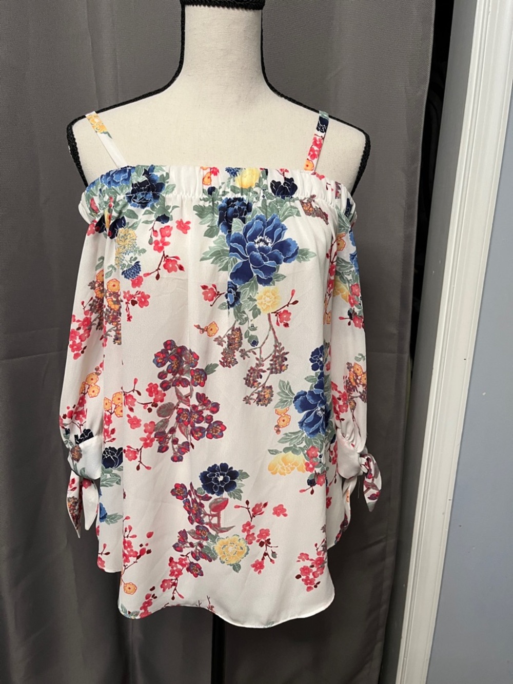 A. Byer White Off-Shoulder Floral Blouse with Blue, Pink & Yellow Flowers